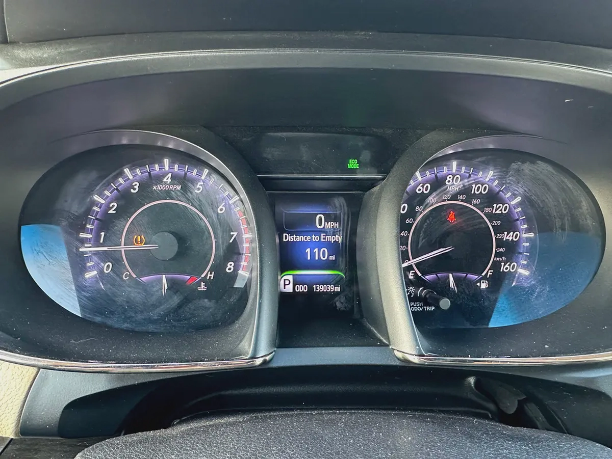 Toyota Avalon 2016 limited-13-13