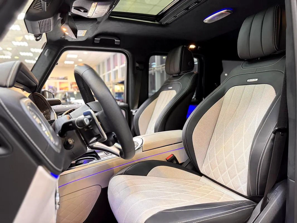 G 63 AMG / FULL CARBON FIBER / MANUFAKTUR EDITION / 2,200 Km-11-11