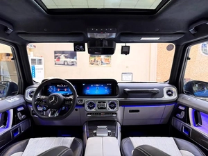 G 63 AMG / FULL CARBON FIBER / MANUFAKTUR EDITION / 2,200 Km