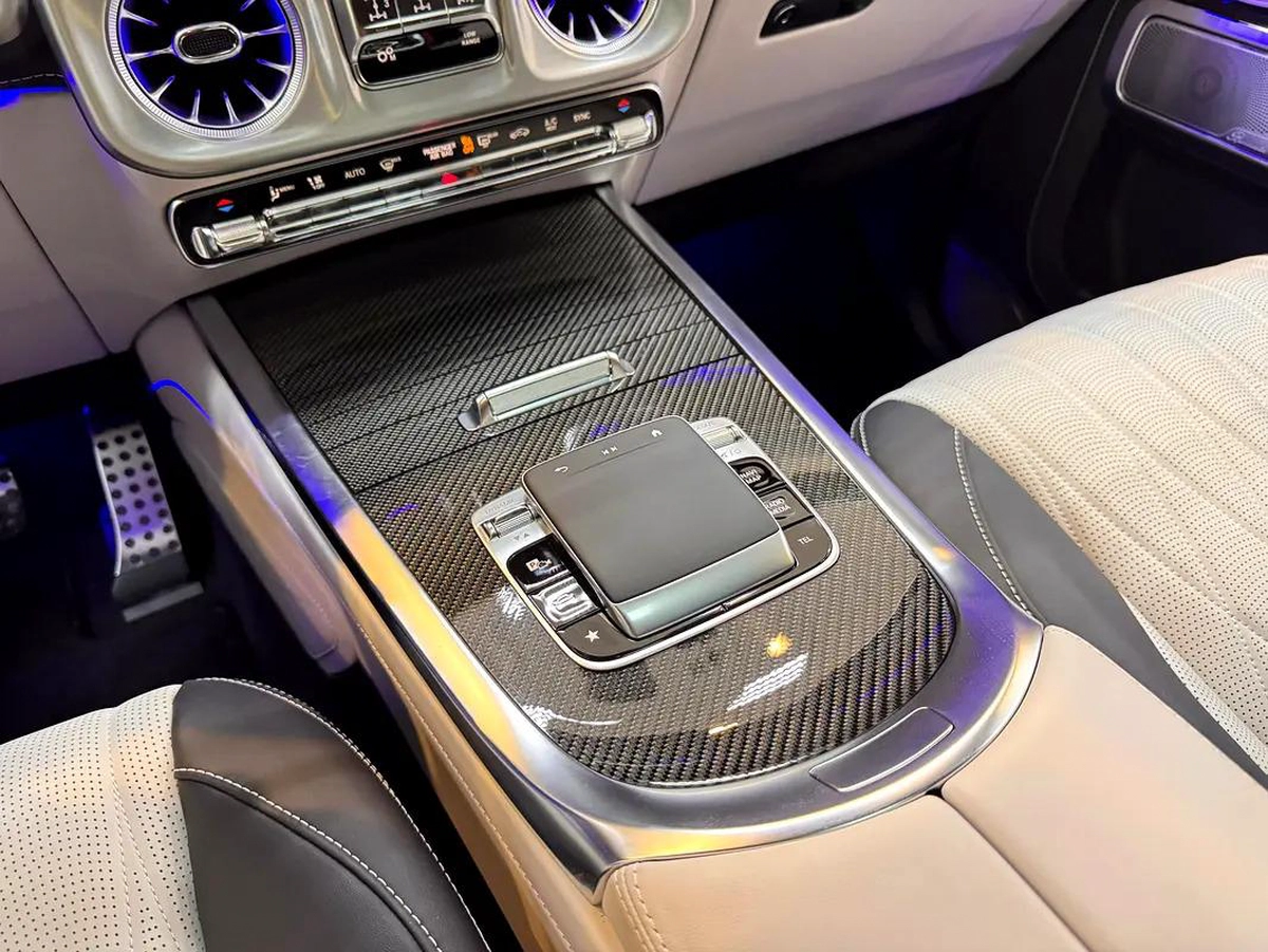 G 63 AMG / FULL CARBON FIBER / MANUFAKTUR EDITION / 2,200 Km-14-14