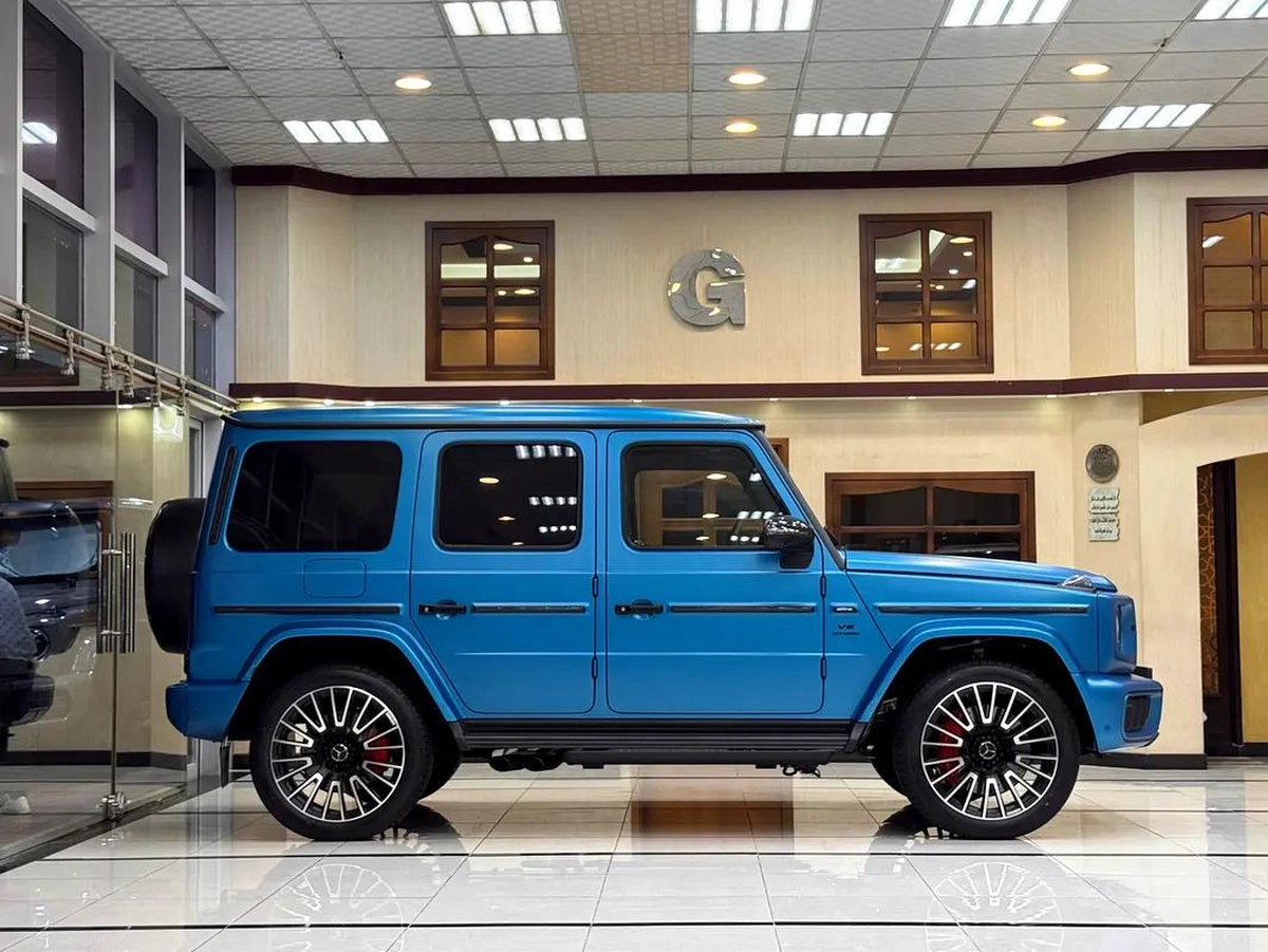 G 63 AMG / FULL CARBON FIBER / MANUFAKTUR EDITION / 2,200 Km-4-4