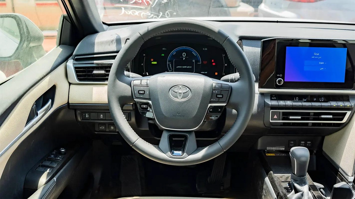 2025 Toyota Camry LE 2.5L Hybrid with Panoramic Sunroof (Grey)-6-6