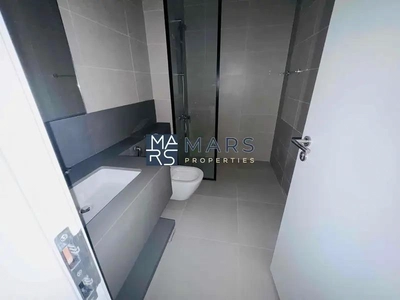 Luxury 4 bedroom corner unit with majlis for rent in Robinia just 190k-14