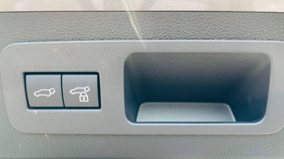 Lexus LX700h Signature-20