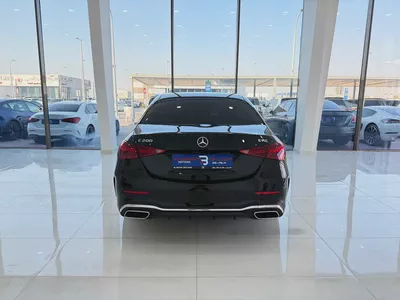 مرسيدس بنز C200 اسود / احمر 2023 (خليجي)-5