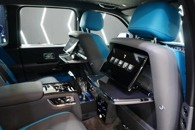Rolls-Royce Cullinan Black Badge Series II-5