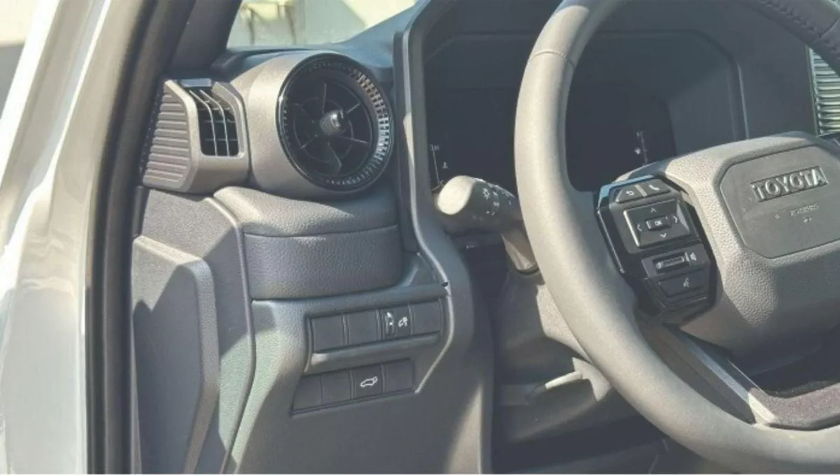 Toyota Prado GXR 2.7L Petrol Limited 6A/T 2025-9-0