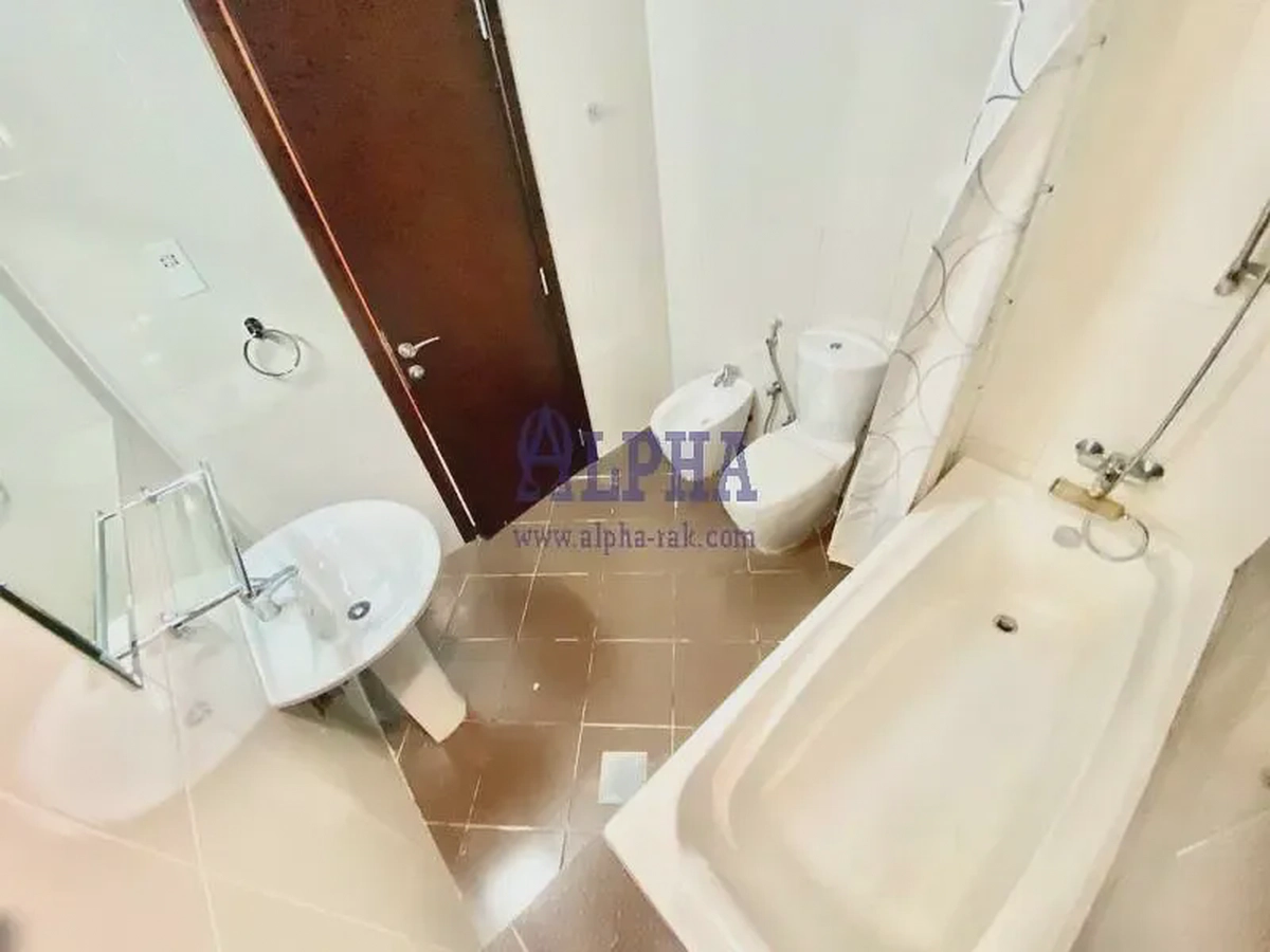 1 BR | Close to the Beach | Investment oportunity-2-2