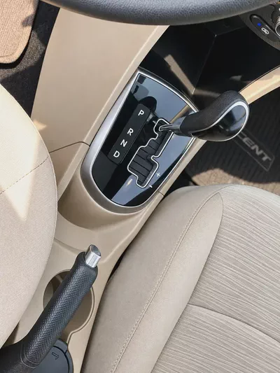 AED 680 EMI PM | HYUNDAI ACCENT | GLS | 1.6L | ORIGINAL PAINT | 0% DOWNPAYMENT-13