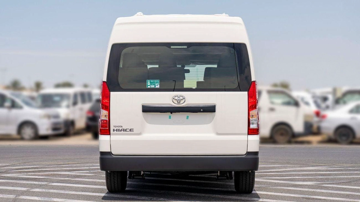 Toyota Hiace Commuter GL High Roof 3.5L-9-0