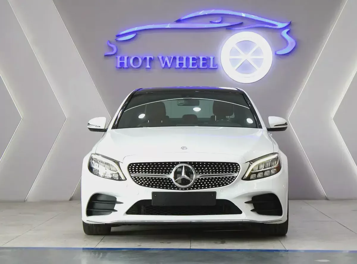 2019 - Mercedes-Benz C200 | GCC-2-2