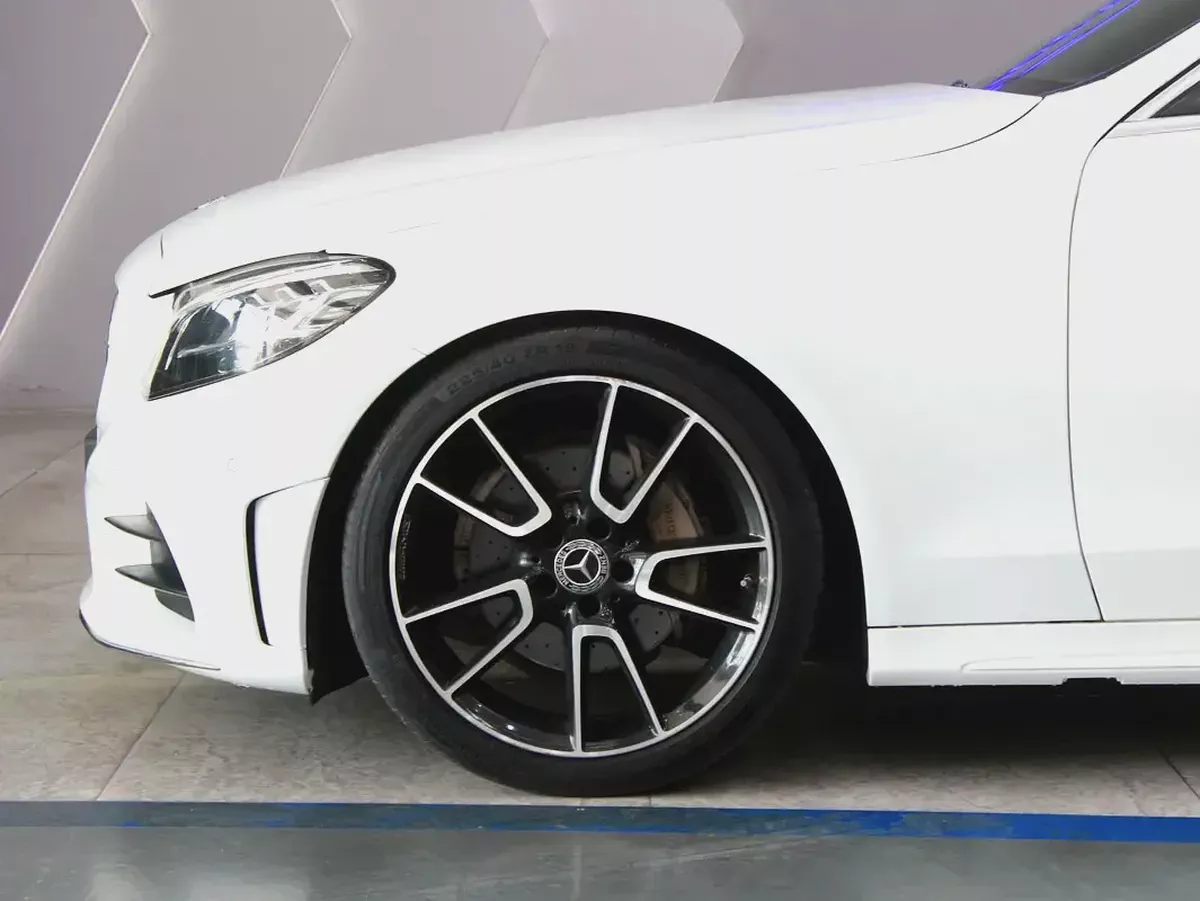 2019 - Mercedes-Benz C200 | GCC-7-7
