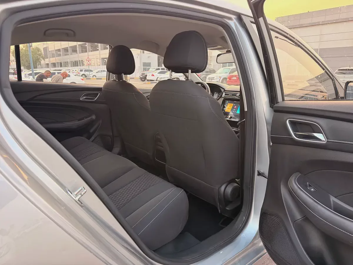 MG MG5 2024 Classic GCC Specs-9-9