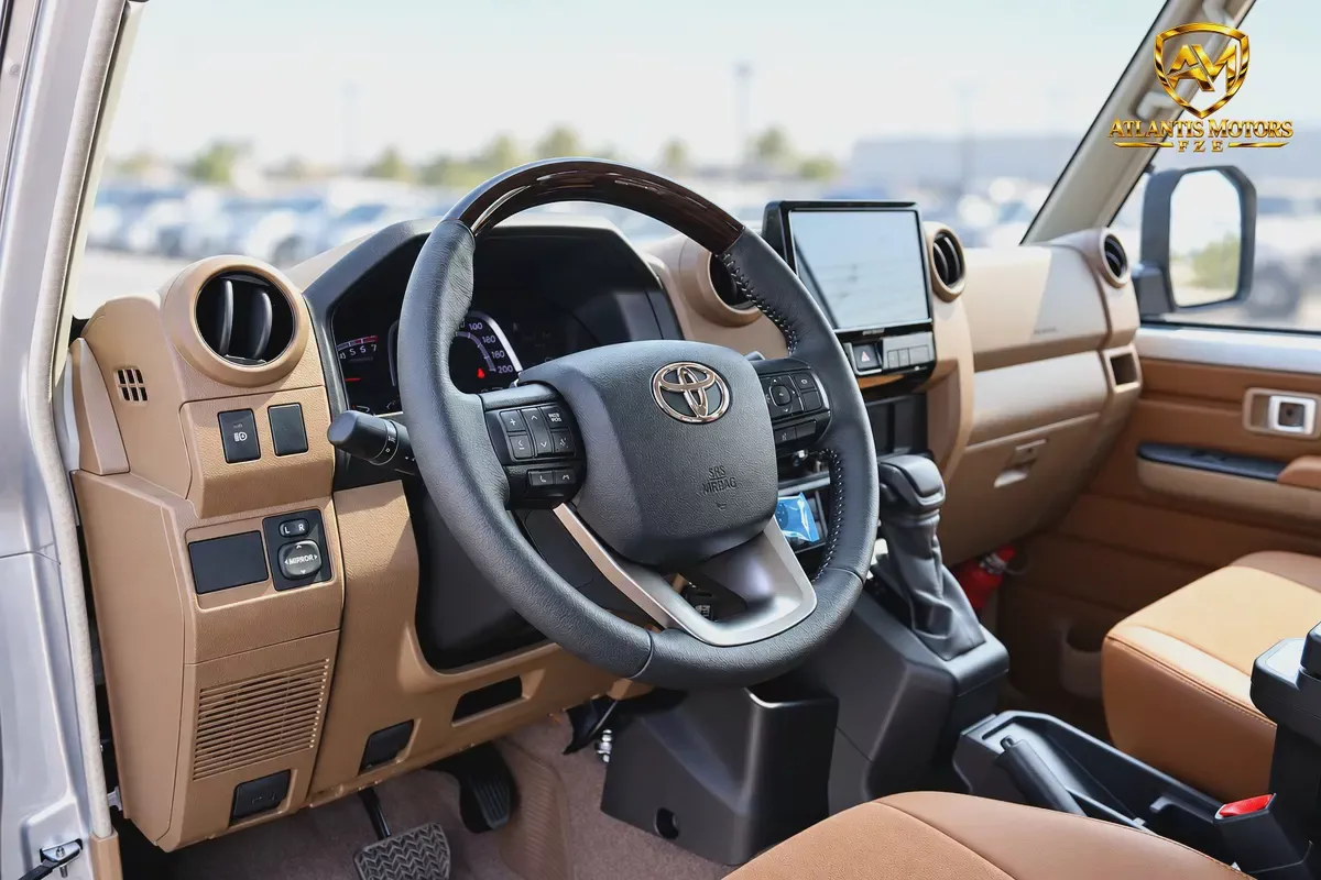 Toyota Land Cruiser 70 Series LC 76 VXR 2026 GCC Specs-6-6