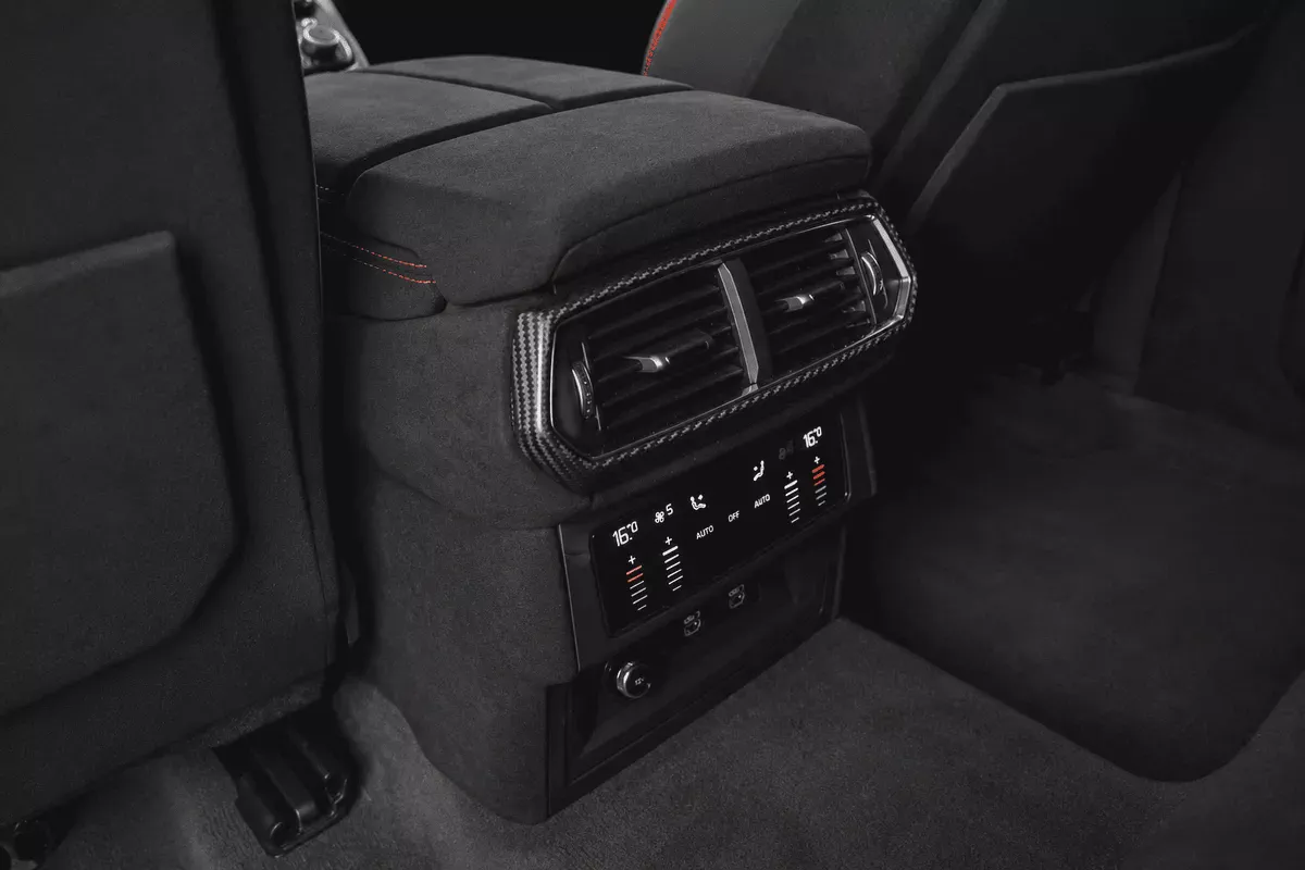 2023 Lamborghini Urus Performante | Japanese Specs | Carbon Fiber Package-13-13
