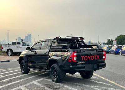 Toyota Hilux ADVENTURE 2021 Toyota Hilux - 2.7L V4 - GCC - Full Automatic Patrol - 4x4 AWD - Off Road Edition-4