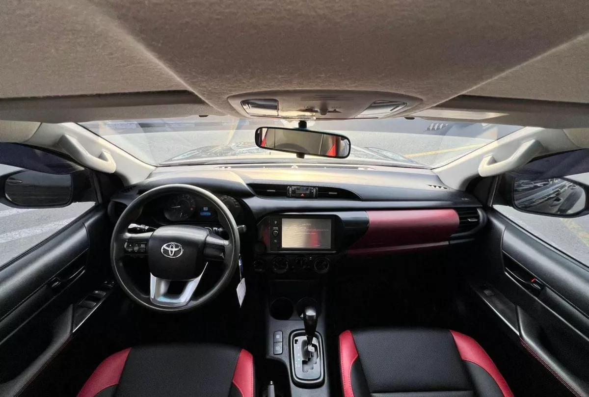 Toyota Hilux ADVENTURE 2021 Toyota Hilux - 2.7L V4 - GCC - Full Automatic Patrol - 4x4 AWD - Off Road Edition-14-0
