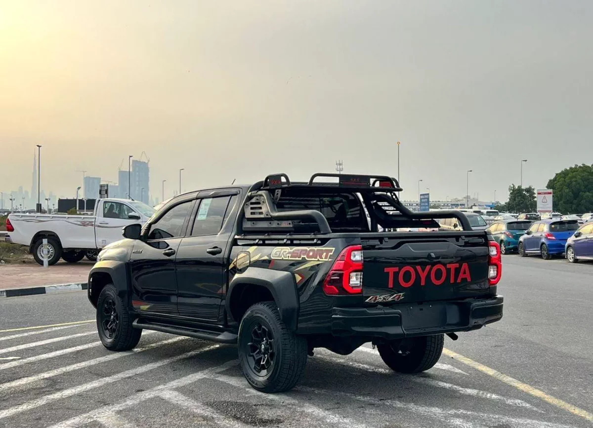 Toyota Hilux ADVENTURE 2021 Toyota Hilux - 2.7L V4 - GCC - Full Automatic Patrol - 4x4 AWD - Off Road Edition-4-0