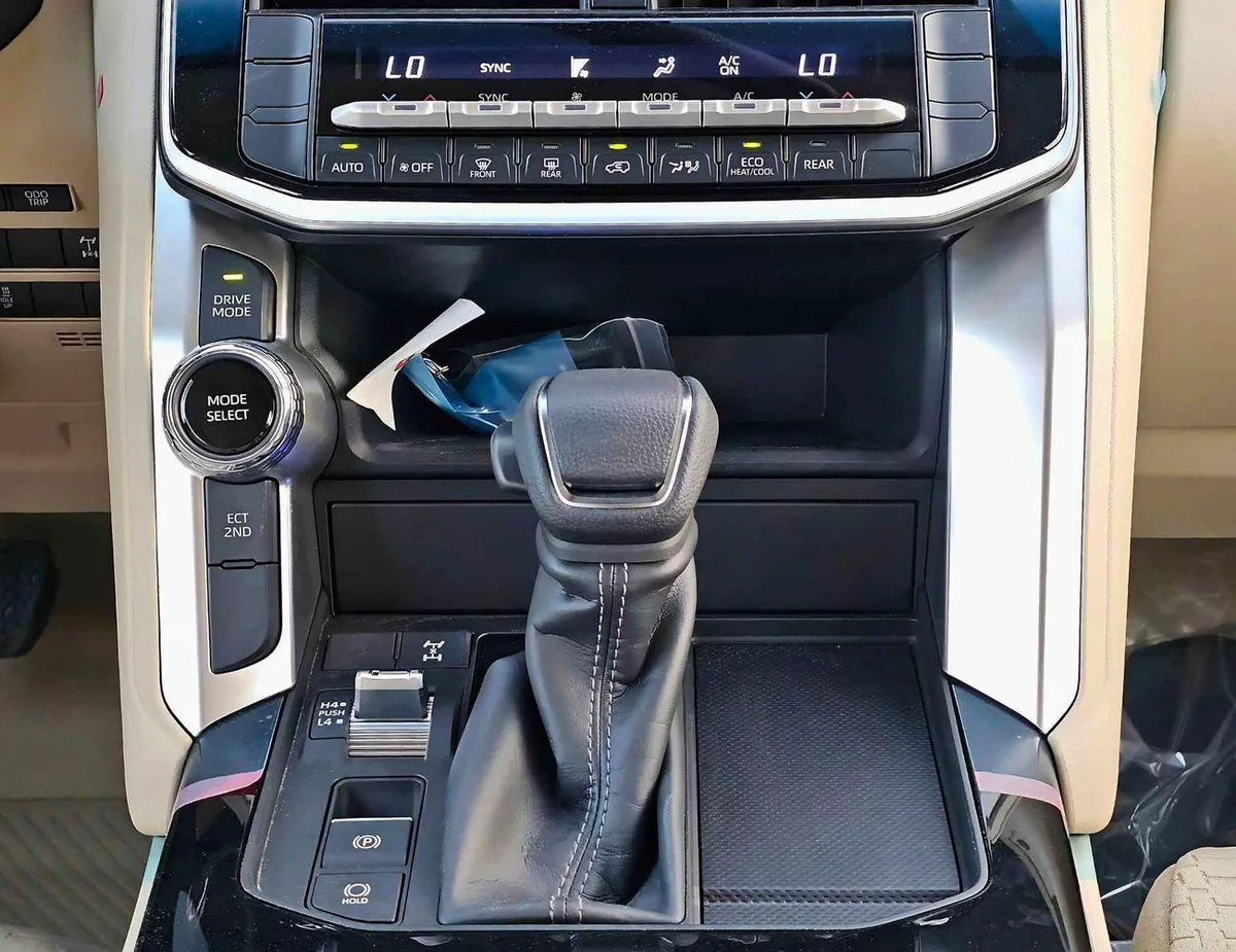 Toyota Land Cruiser GXR 3.3L Diesel Twin Turbo | Sunroof | Driver Electric Seat (CODE # GXR-G1)-8-0