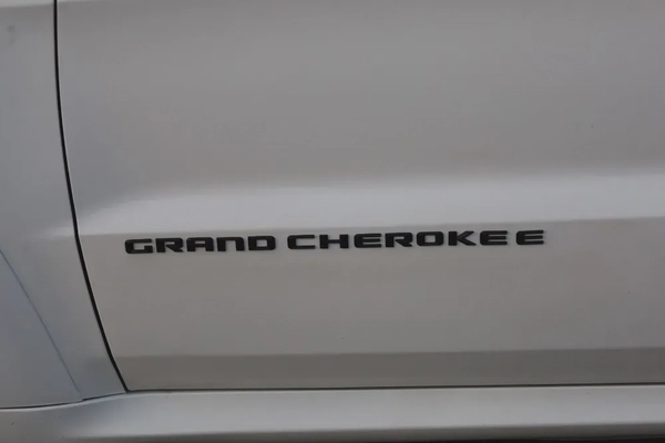 Used Jeep Grand Cherokee L 3.6L Limited 2017