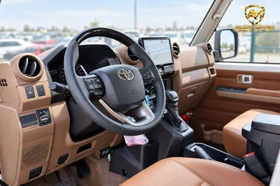 Toyota Land Cruiser 70 LC76 LX-17