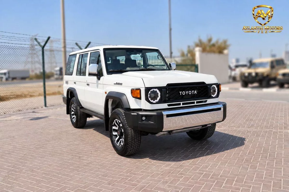 Toyota Land Cruiser 70 LC76 LX