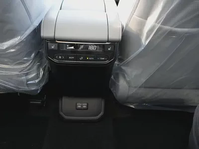 2026 TOYOTA HIGHLANDER LIMITED 2.5L HEV AWD GCC BRAND NEW 0KM-15