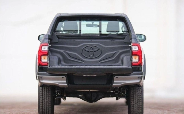 Toyota Hilux TOYOTA HILUX ADVENTURE PETROL 4.0L
