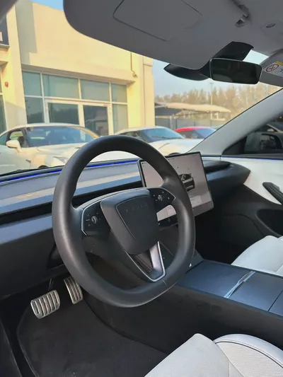2024 Tesla Model 3 Performance - GCC Specs - Brand New Condition-7