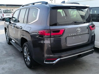 Toyota Land Cruiser VXR-3