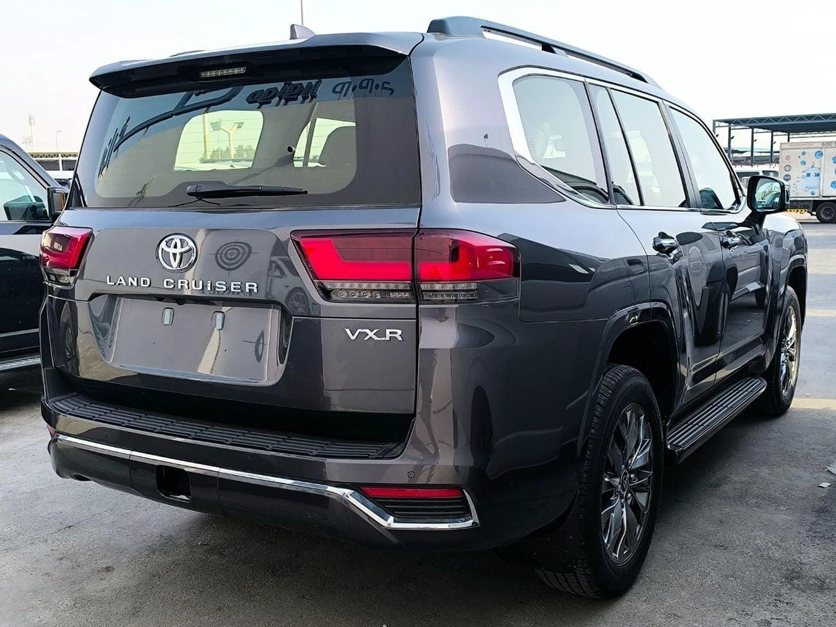 Toyota Land Cruiser VXR-4-0