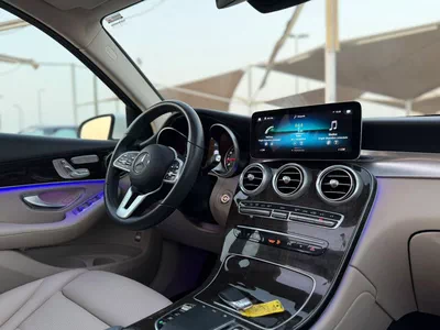 For sale Mercedes-Benz GLC 300 I (X253) Facelift, 2.0 l, 2022 in UAE, Sharjah-1