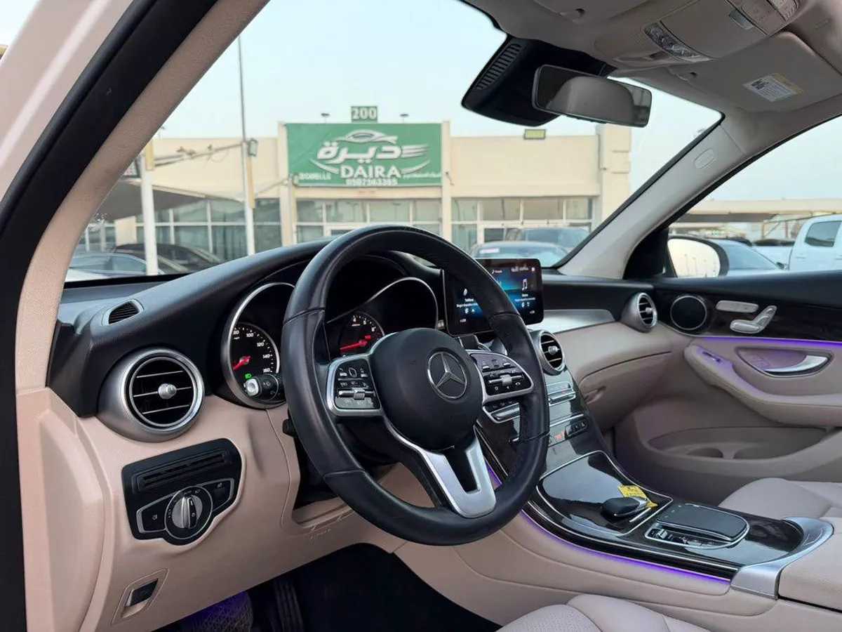 For sale Mercedes-Benz GLC 300 I (X253) Facelift, 2.0 l, 2022 in UAE, Sharjah-5-5