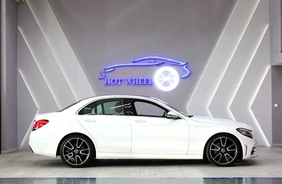 2019 - Mercedes-Benz C200 | GCC-4