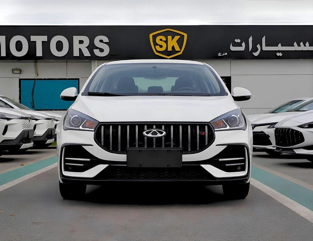 Chery Arrizo 5 ARRIZO 5 1.5L PETROL STANDARD || 1.5L PETROL V4 | FABRIC SEATS | KEY START | RAER PARKING SENSOR (CODE # TARZ)