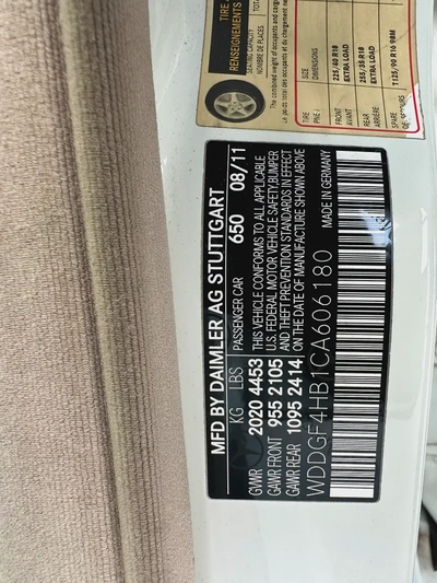 Mercedes-Benz C-Class C250 2012 - American Specs-11