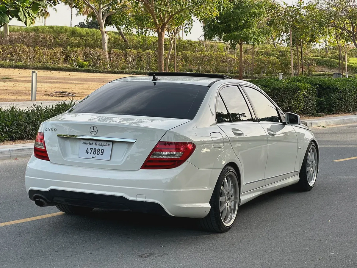Mercedes-Benz C-Class C250 2012 - American Specs-5-5