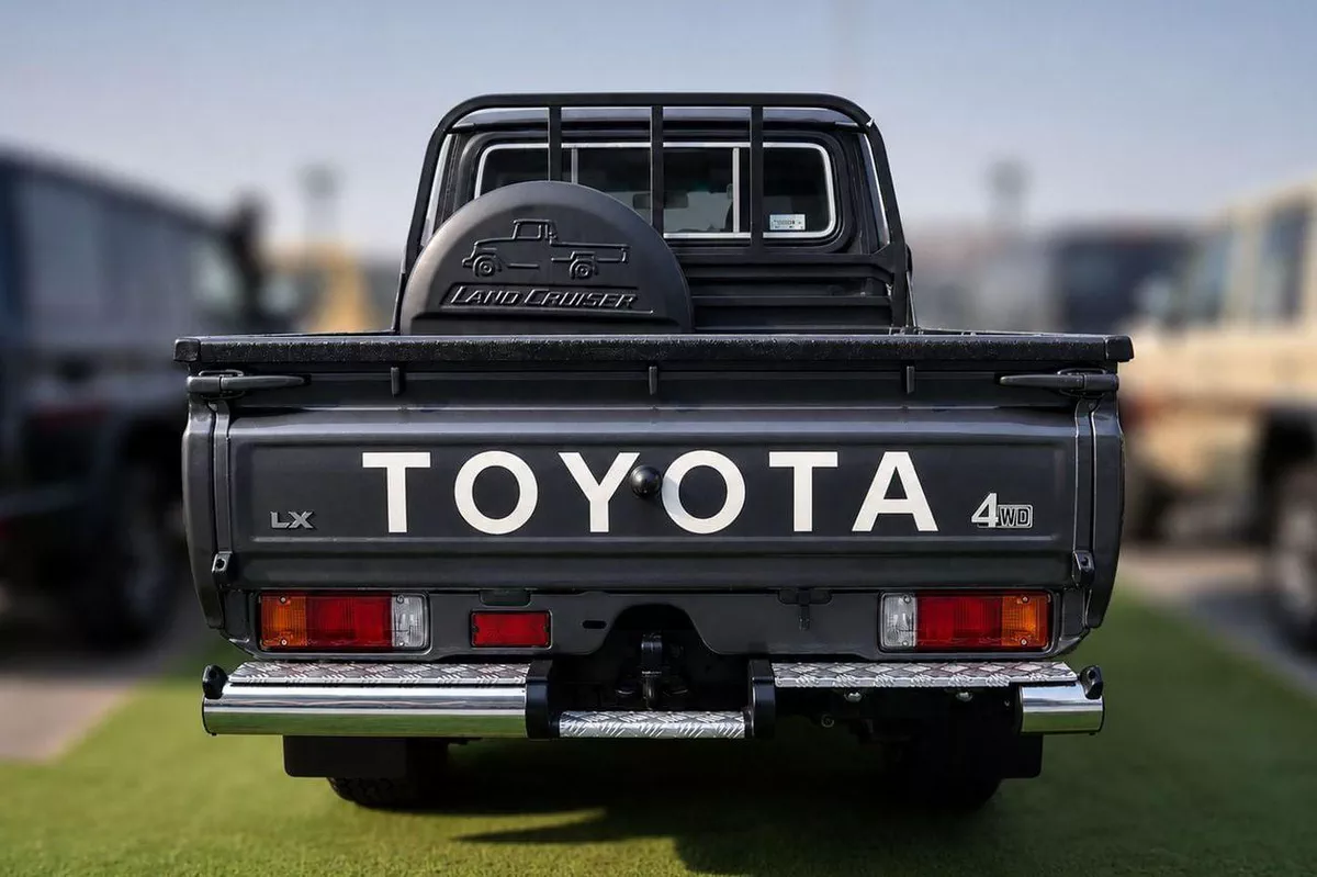 Toyota Land Cruiser Pick Up LC79 2.8 DIESEL MANUAL 2 DOOR-22-0