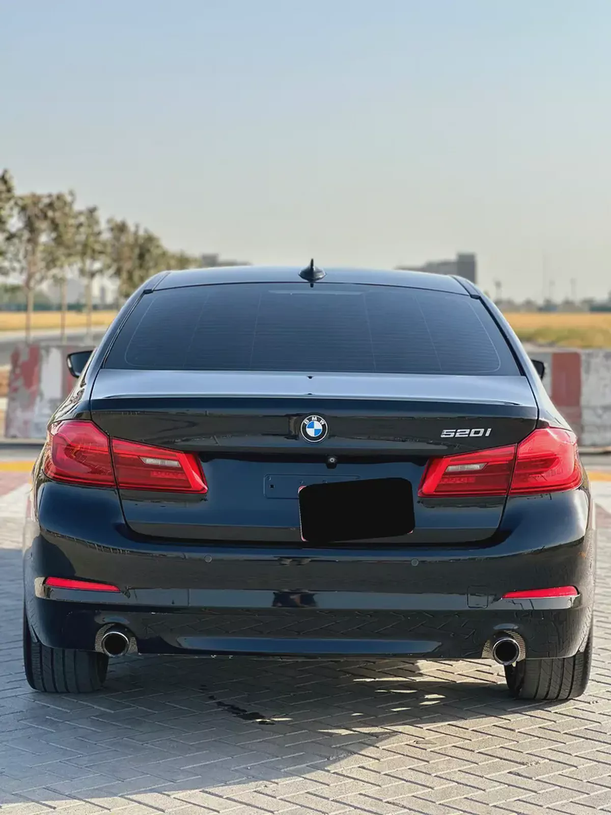 EXCELLENT CONDITION | GCC | 2018 | BMW 520I PREMIUM-5-5