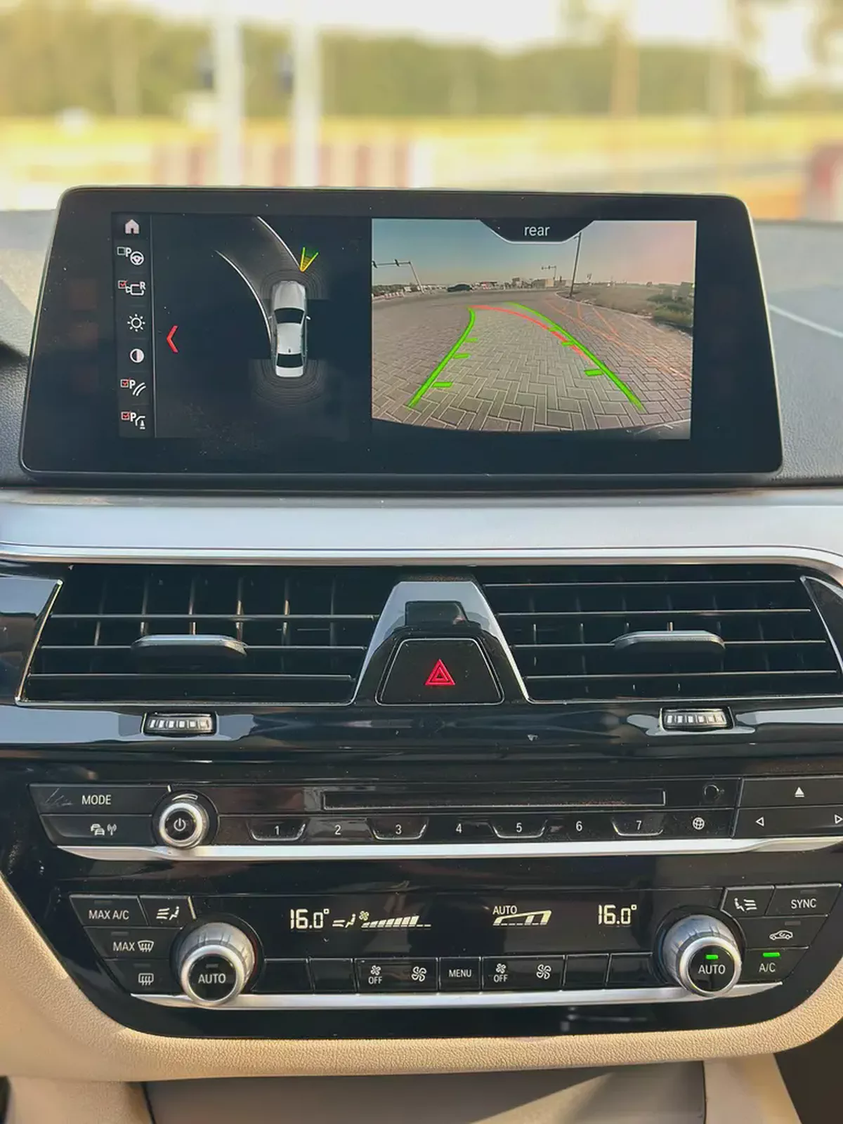EXCELLENT CONDITION | GCC | 2018 | BMW 520I PREMIUM-7-7