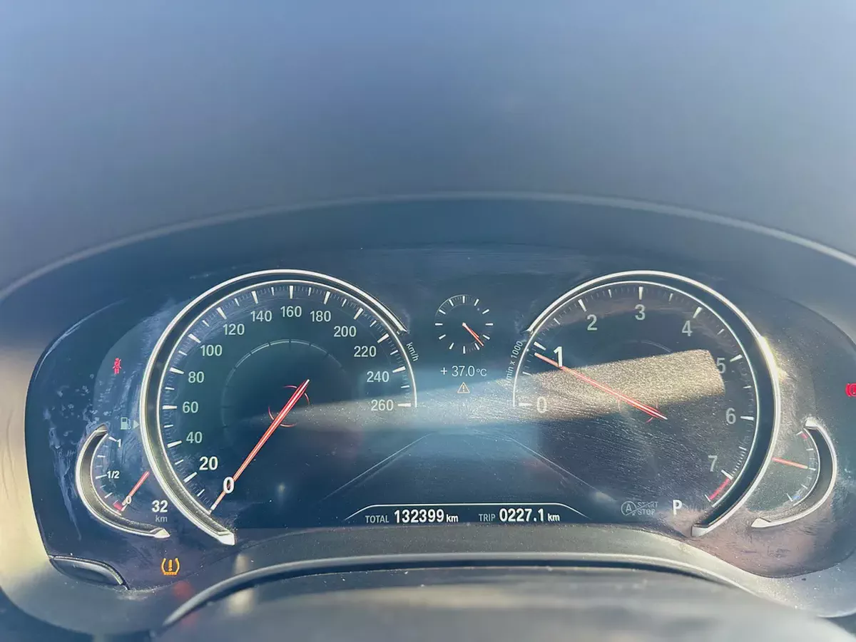 EXCELLENT CONDITION | GCC | 2018 | BMW 520I PREMIUM-8-8
