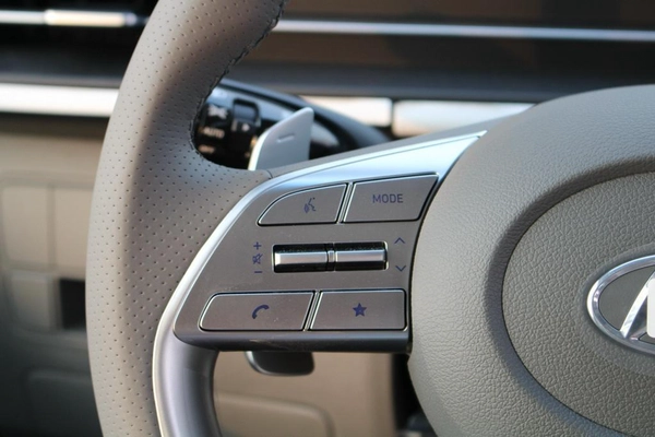 Hyundai Staria 3.5L V6 9 Seaters Luxury Plus Model 2026