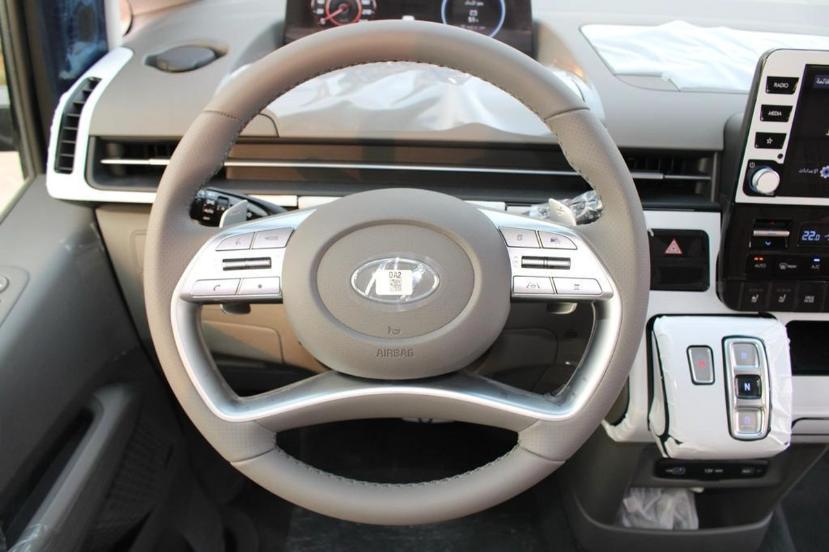 Hyundai Staria 3.5L V6 9 Seaters Luxury Plus Model 2026-3-3
