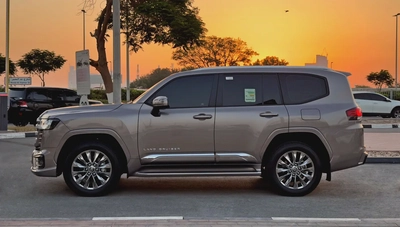 2024 Toyota Land Cruiser GXR 3.5 Twin Turbo, Under Warranty, GCC Specifications-3