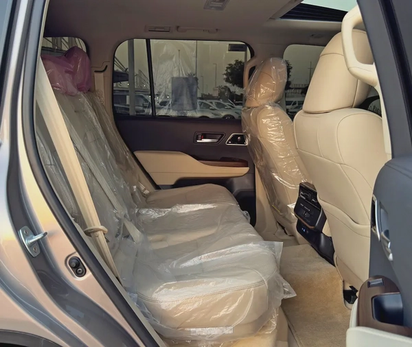 2024 Toyota Land Cruiser GXR 3.5 Twin Turbo, Under Warranty, GCC Specifications