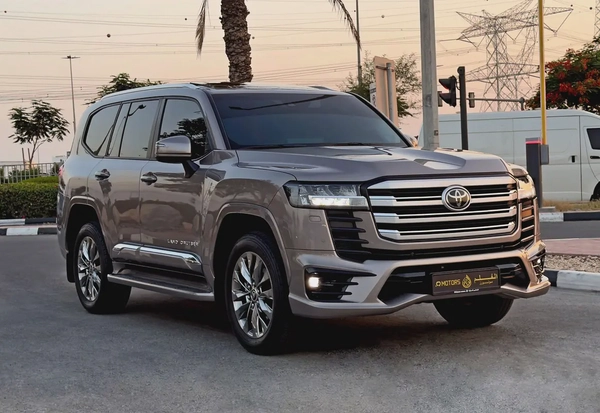 2024 Toyota Land Cruiser GXR 3.5 Twin Turbo, Under Warranty, GCC Specifications