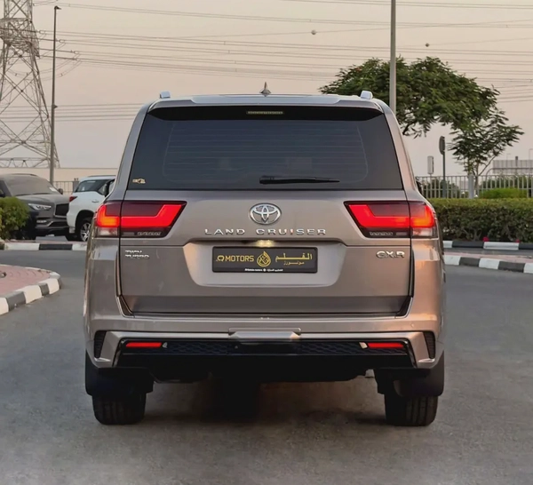 2024 Toyota Land Cruiser GXR 3.5 Twin Turbo, Under Warranty, GCC Specifications