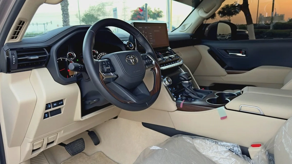 2024 Toyota Land Cruiser GXR 3.5 Twin Turbo, Under Warranty, GCC Specifications