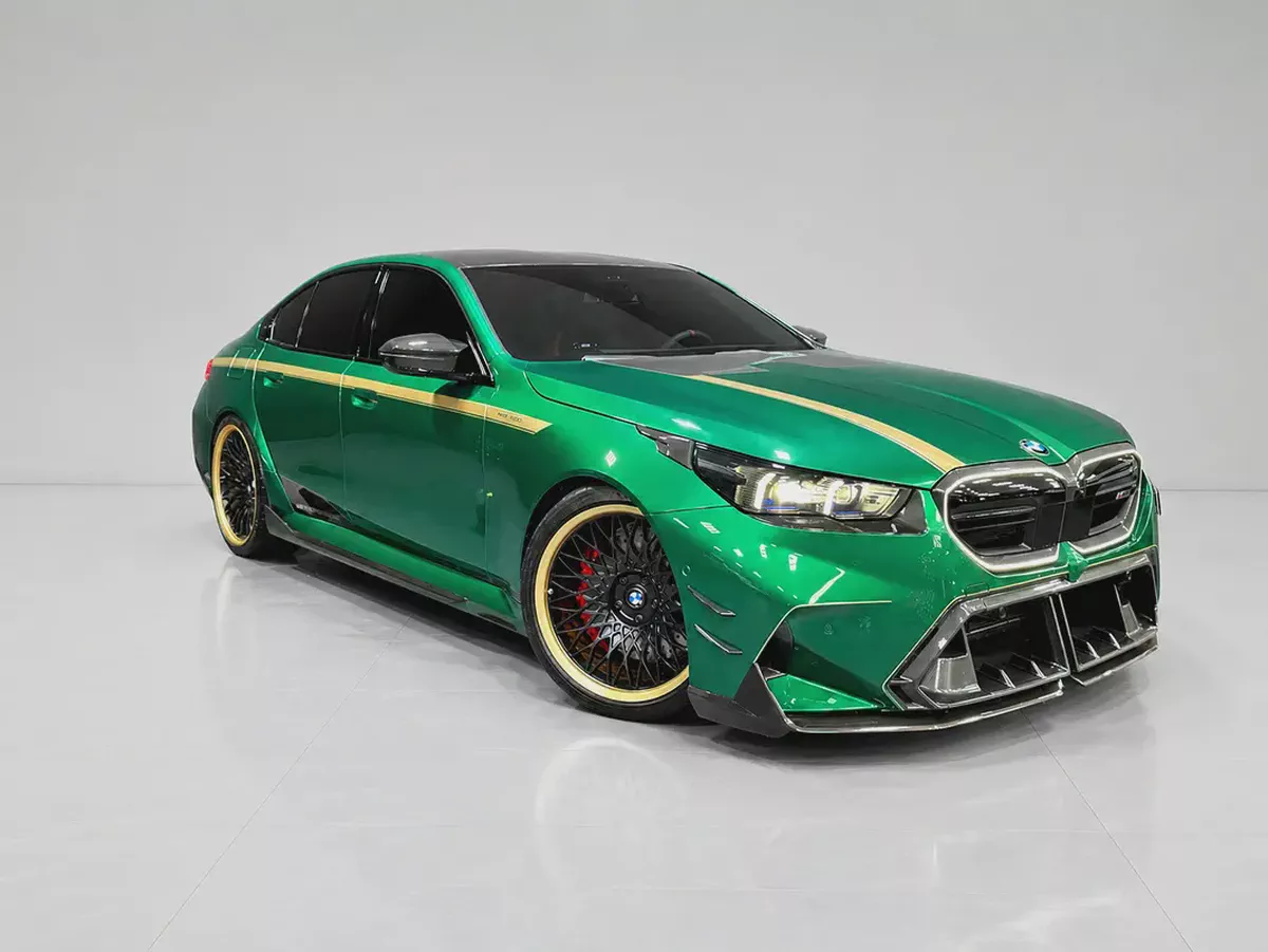 BMW M5 Competition-2-2