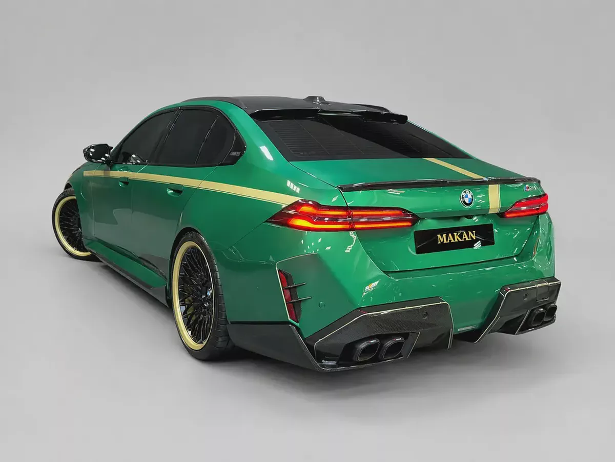 BMW M5 Competition-3-3